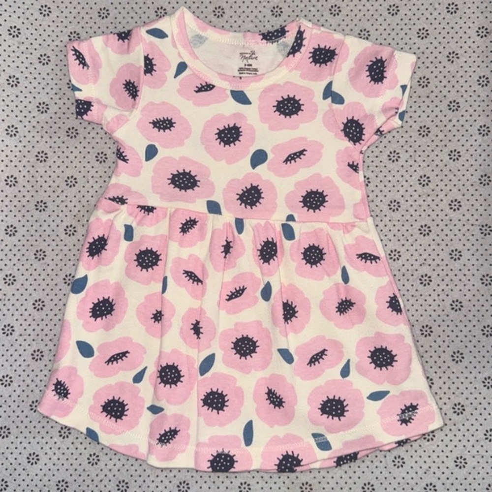🛍PRETTY LITTLE GIRLS DRESS SIZE 3-6 MONTHS 🛍